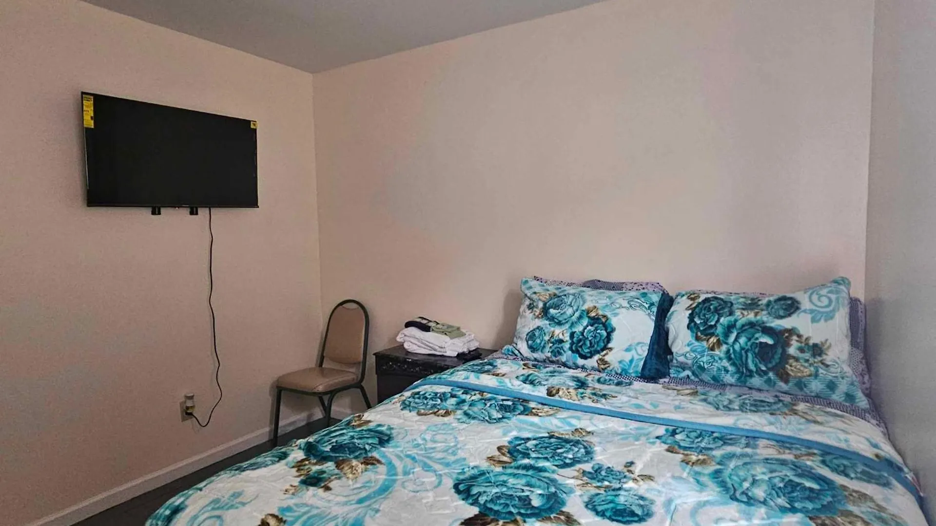 Homestay Room G Divine Villa And Resort, 6 Mins To Airport, 4Mins To Penn Station. Newark